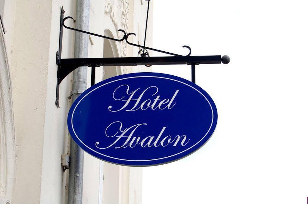 שוורין The Avalon Hotel מראה חיצוני תמונה